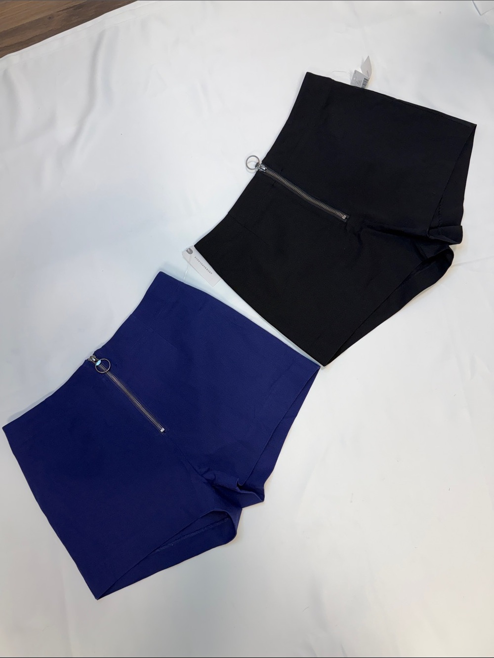 MAEVE ZIPPERED MICRO SHORTS!